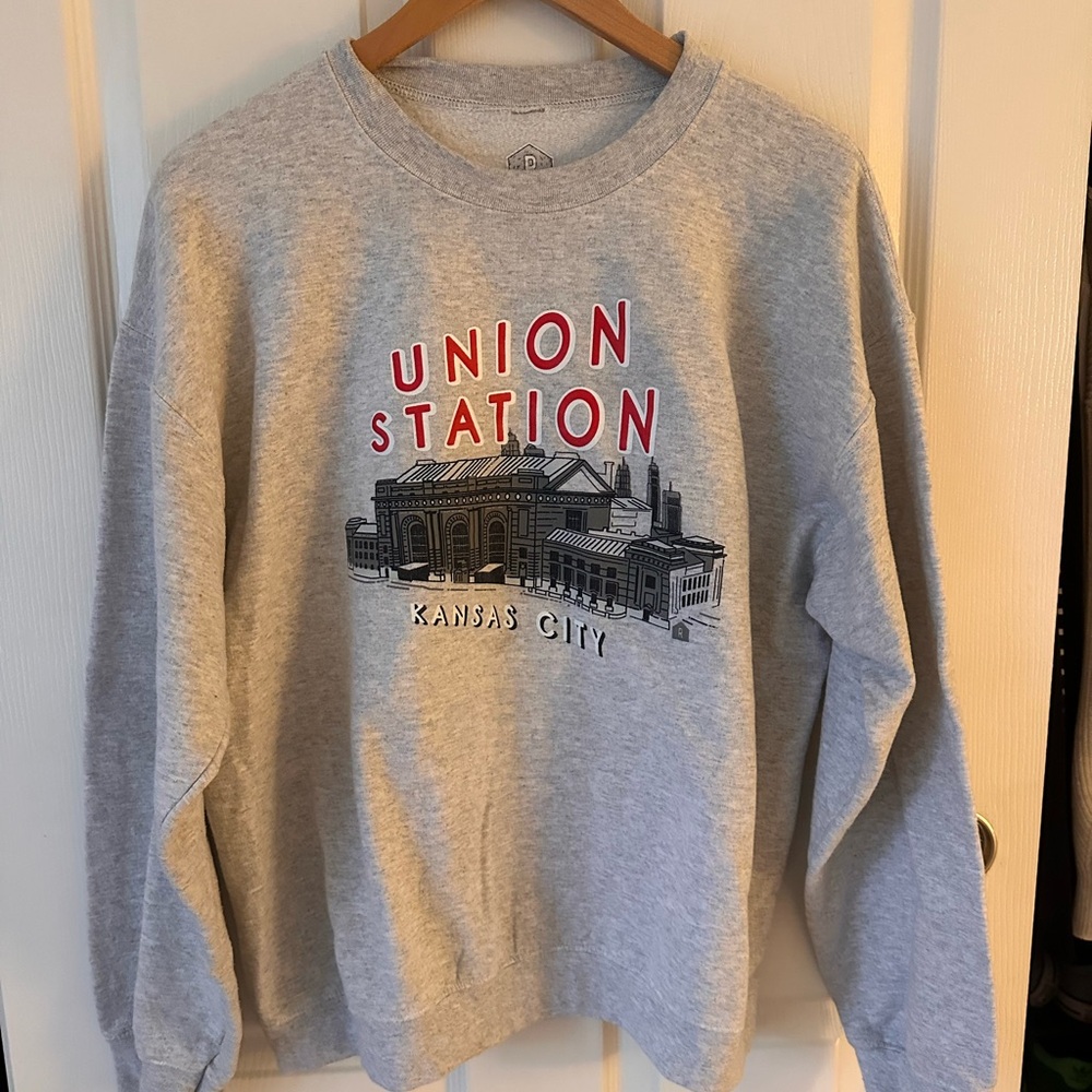Union Station Kansas City Graphic Crewneck Sweatshirt - Gray